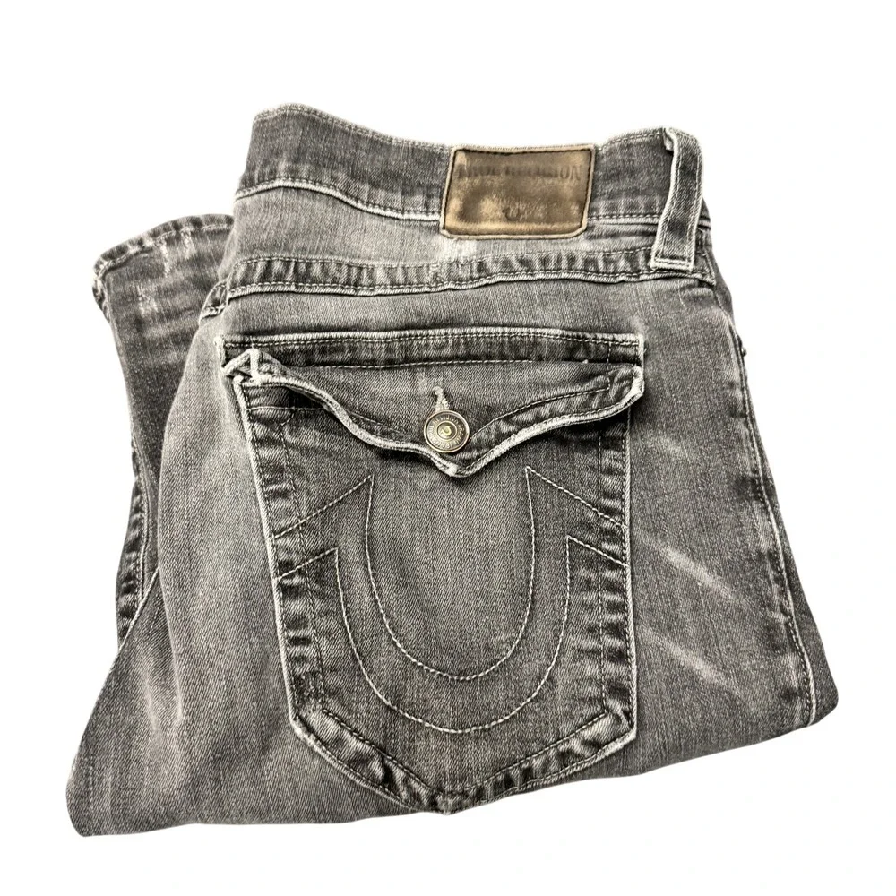 True Religion Jeans Mens 40 (40x32 ACTUAL) Geno Slim Flap Pocket Gray Denim
